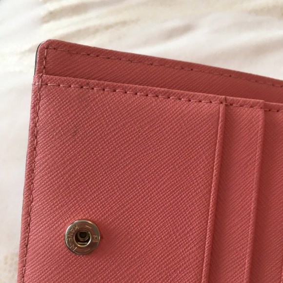 Kate spade Cameron Street Adalyn Wallet in pink/coral nwot - Picture 12 of 15